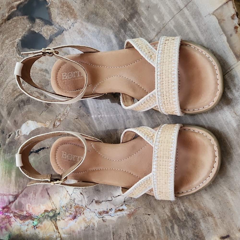 Born Wedges Size 7